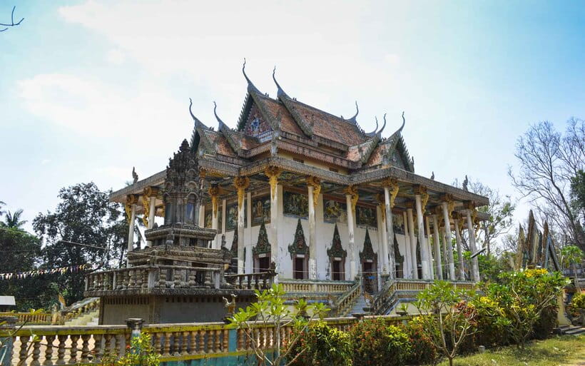 From Siem Reap: Battambang Day Trip Bamboo Train, Bats Cave - A big Cambodian day beyond Siem Reap