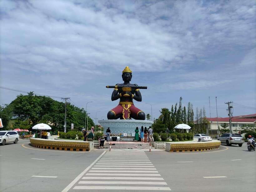 From Siem Reap: Battambang Day Trip Return or to Phnom Penh - Key points to know before booking