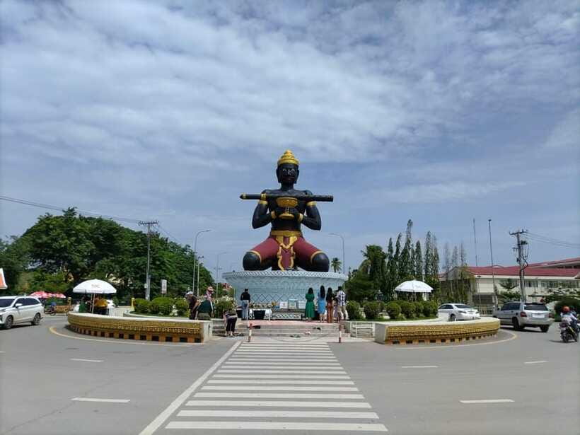 From Siem Reap: Battambang Day Trip Return or to Phnom Penh - What the $80 price really covers