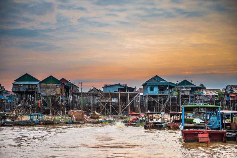 From Siem Reap: Kampong Phluk Floating Village Tour by Boat - The flooded mangrove canoe option