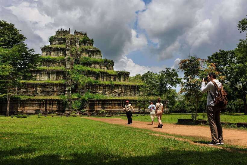 From Siem Reap: Koh Ker and Beng Mealea Temples Tour - Who should choose this temple tour?