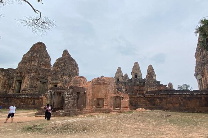 Full Day Angkor Wat Sunrise and Banteay Srei Tour - Practical details before you reserve