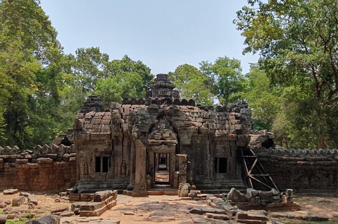 Full Day Angkor Wat Temples Tour with Pickup - A practical first look at the Angkor day
