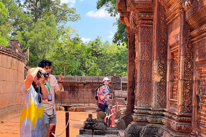Full Day Banteay Srei Beng Mealea and Koh Ker Small Group Tour - Lunch at a local family restaurant