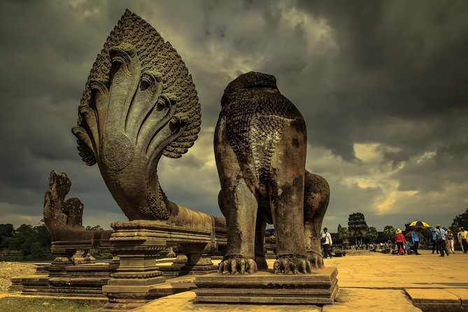 Full-Day Guided Sunset Tour of Angkor Wat - Lunch and a practical pause