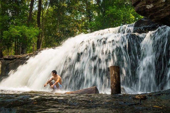 Full-Day Kulen Waterfall & 1000 Lingas Join-in Tour - Starting with Preah Ang Thom and the Reclining Buddha