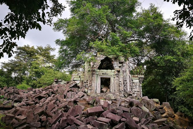 Full-Day Preah Vihear, Koh Ker and Beng Mealea Private Tour - Preah Vihear: a temple above the forest