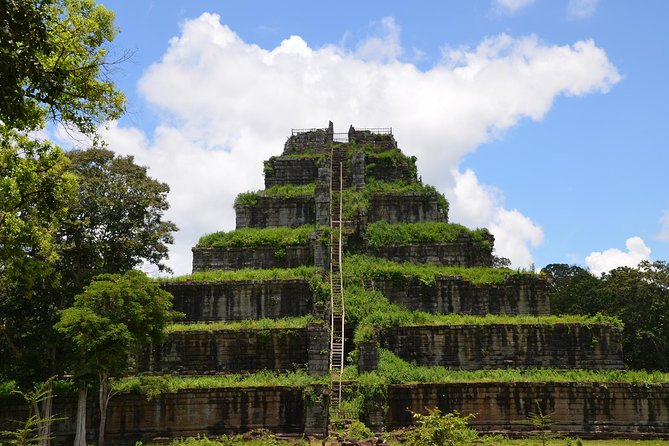 Full-Day Preah Vihear, Koh Ker and Beng Mealea Private Tour - Beng Mealea, stone and forest together