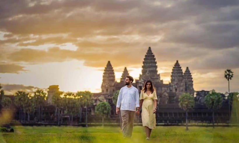 Full Day Private of Angkor Wat Tour with Tuk Tuk - Angkor Wat, the right-sized first stop