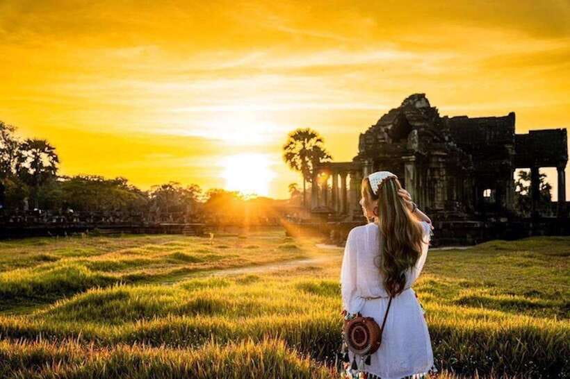Full Day Private of Angkor Wat Tour with Tuk Tuk - Riding from Siem Reap to Angkor