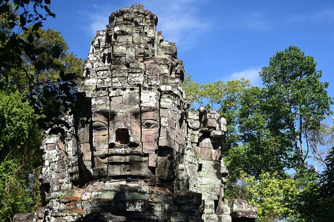 Full-Day Private Tour of Angkor Wat with Pick Up - What the Guide Adds to the Day
