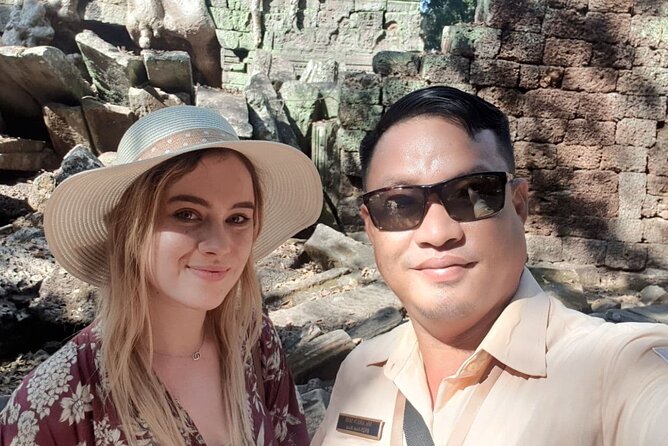 Full-Day private Tour with Sun Rise in Lost City & Angkor Wat from Siem Reap - Bayon’s stone faces and Baphuon’s grand scale