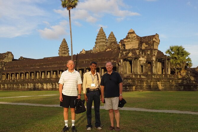 Full-Day private Tour with Sun Rise in Lost City & Angkor Wat from Siem Reap - Angkor Wat from the eastern gate to the upper terraces