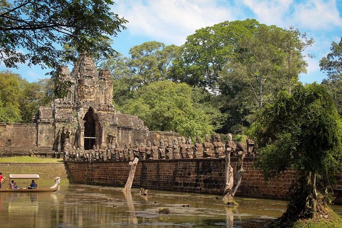 Full-day Private VIP Tour to Angkor Complex - Quiet corners at Banteay Kdei