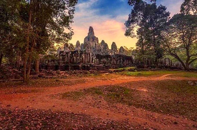 Full-day Private VIP Tour to Angkor Complex - Ta Prohm and the Tomb Raider effect