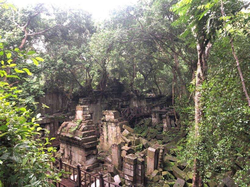 Full-Day Tour to Banteay Srey, Beng Melea & Kulen Mountain - The guide can make or break the day