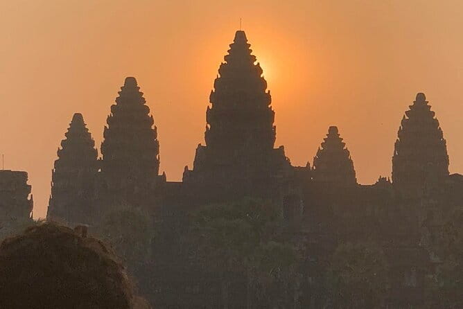 Golden Sunrise at Angkor Wat Private Guided Tour - Bayon and the famous smiling faces