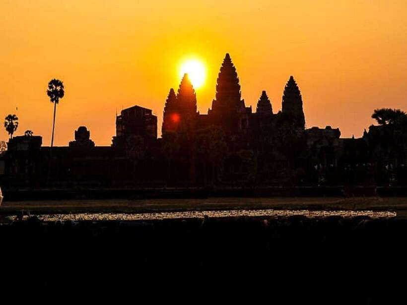 Grand Circle With Sunrise Private Tuk-Tuk - Six temples on one Grand Circuit route
