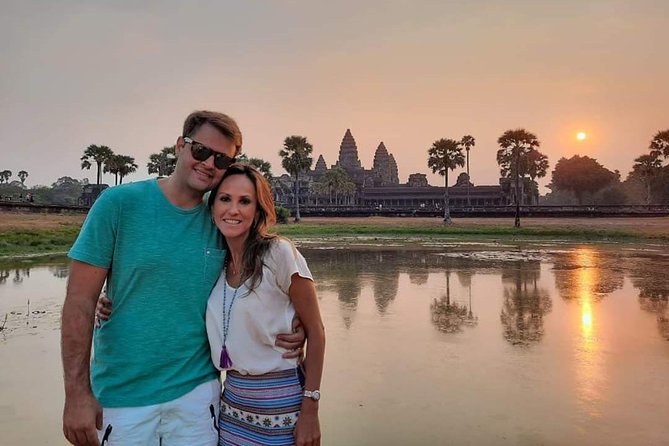 Half Day Angkor Wat Tour - Morning or Afternoon from Siem Reap - Bayon: stone faces and a different mood