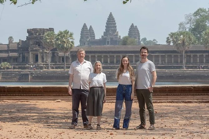 Half Day Angkor Wat Tour - Morning or Afternoon from Siem Reap - Private transport, cool towels, and the practical details