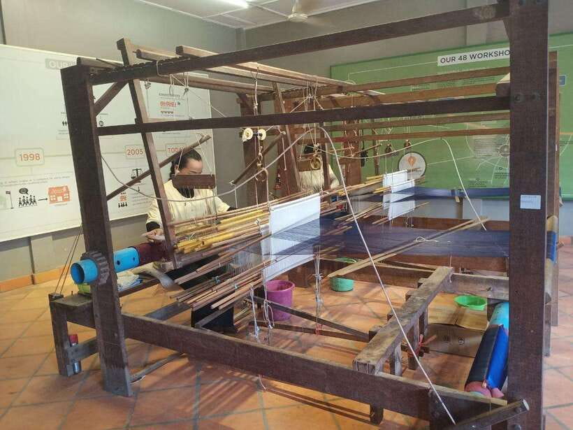 Half Day Trip: Silk Farm, Satcha, and Senteur d'Angkor Tour - Why this four-hour craft tour works