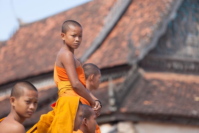 Half Day War Museum Siem Reap Killing Fields and Artisans Angkor - Who should book this Siem Reap tour?