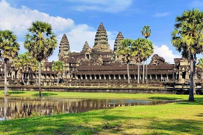 Highlight of Angkor Temples 6 Days Cambodia Tour - Hotels, guides, transport, and what the price covers