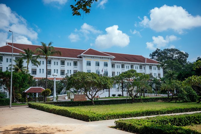 Highlights & Hidden Gems With Locals: Best of Siem Reap Private Tour - The Royal Residence, not the Royal Palace
