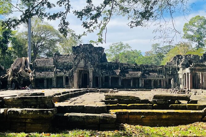 Journey Through Time: Grand Tours with professional photographers - A private route through Angkor’s Grand Circuit