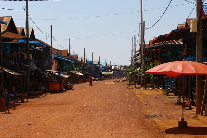 Kampong Phluk Floating Village & Sunset Lake Canoe Tour - Why Tonle Sap feels different from a standard sightseeing stop