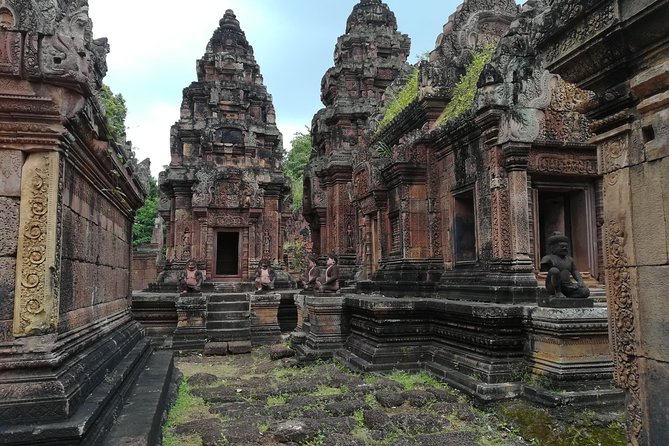 Kbal Spean, Banteay Srei & Banteay Samre temple - Banteay Srei and its finely cut sandstone