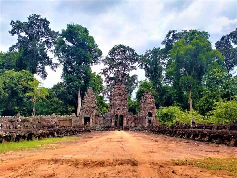 Kbal Spean Trekking Tour with Banteay Srei & Landmine Museum - What the $35 price really covers