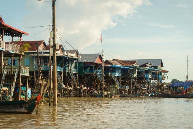 Kompong Khleang Floating Village Half-Day Private Tour - The one-hour drive from Siem Reap