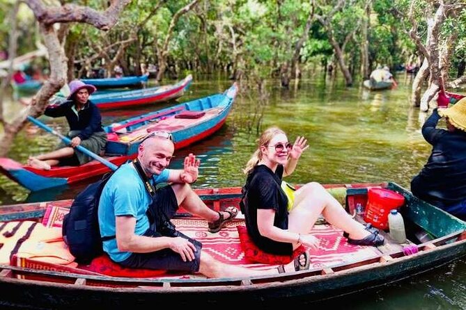Kompong Phluk Floating Village Half-Day Tour ( Morning / Sunset ) - Rolous Market and the local food chain