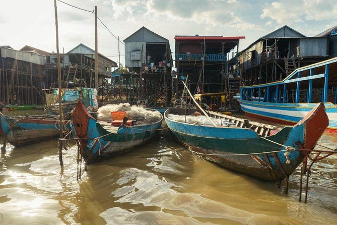 Kompong Phluk Floating Village Private Half-Day Tour - Choosing the right season and timing