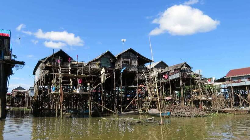 Kompong Phluk Floating Village Tour from Siem Reap - Seeing Both Kompong Phluk Villages