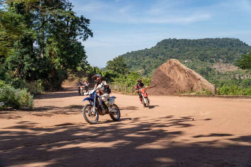 Krong Siem Reap: Kulen Mountain Trails Dirt Bike Adventure - River of 1000 Lingas: a riverbed carved with symbols