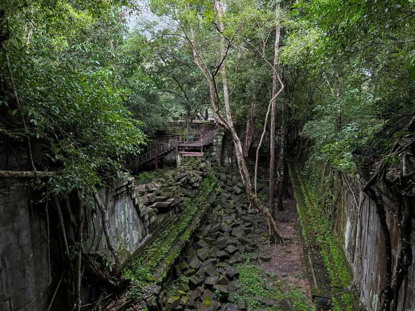 Kulen Mountain, Beng Mealea and Banteay Srei Full Day Tour - What the $44 price really includes