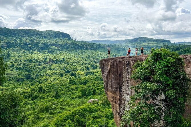 Kulen Mountain Beng Mealea and Tonle Sap Tour in Siem Reap - Rural Cambodia on the road to Preah Dak