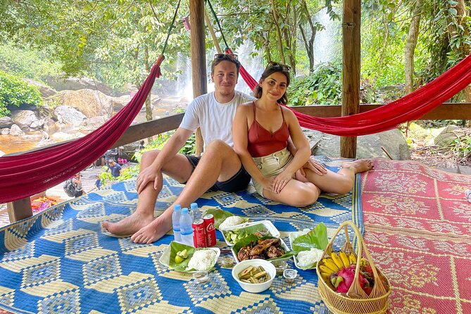 Kulen Mountain Waterfall Tour with Picnic Lunch from Siem Reap - What comes with the picnic lunch