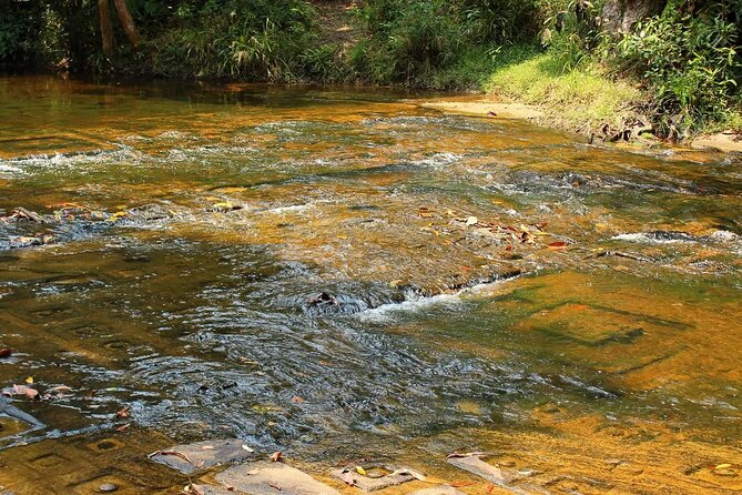 Kulen Mountain With Ticket included Plus Banteay Srei Temple Tour - Preah Ang Thom explains the mountain’s sacred role