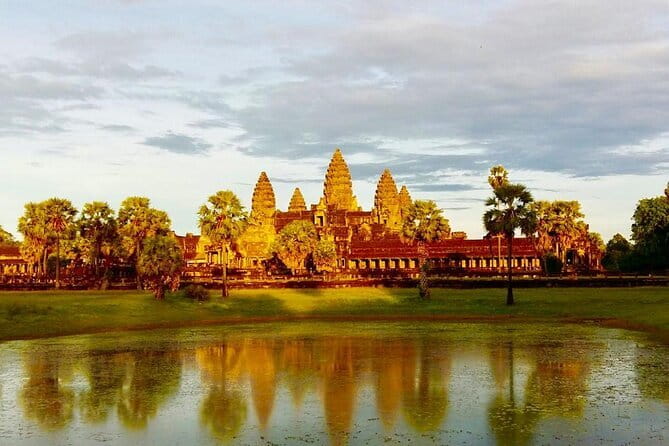 Kulen National Park Ticket -Waterfall & 1000 Lingas - Preah Ang Thom and the giant reclining Buddha