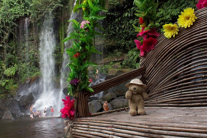 Kulen Waterfall & 1000 Linga River Small-Group Tours - Climbing to the sandstone Reclining Buddha
