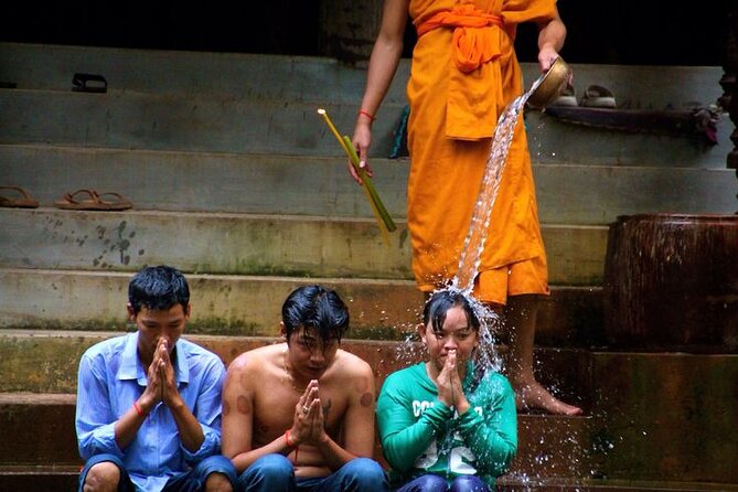 Monk Blessing Ceremony - Learning what the offerings mean
