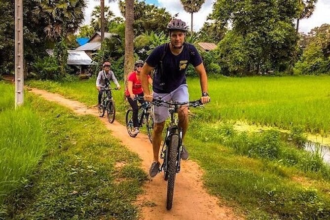 Morning Village & Countryside Bike Experience – Siem Reap - A local market before the countryside settles in