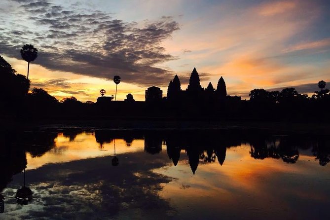 One Day tour with sunrise in car with A/C or Van & Guide. - What the $58 price really covers