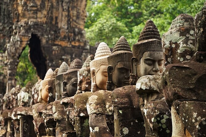 Personalised Angkor Wat Sunrise Tour by an air-conditioned car - A guide who can keep the day human