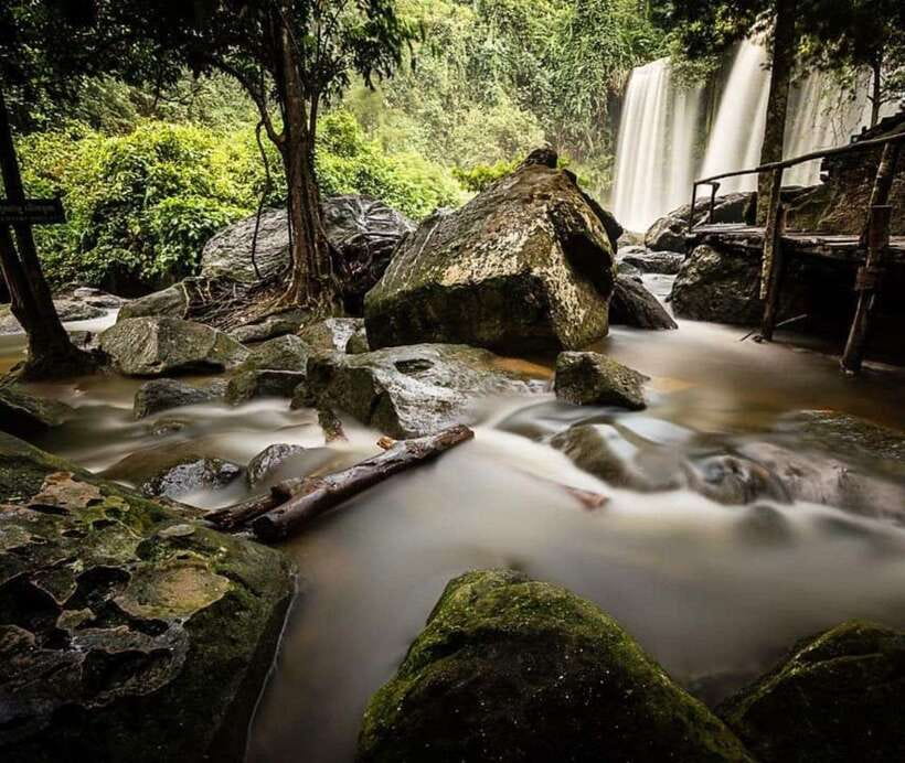 Phnom Kulen Waterfall & the Sacred 1000 Lingas (with Lunch) - How the guides shape the day