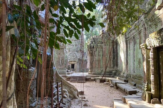 Preah Khan, Ta Prohm, Bayon Off Beaten Track - Bayon, faces at the heart of Angkor Thom