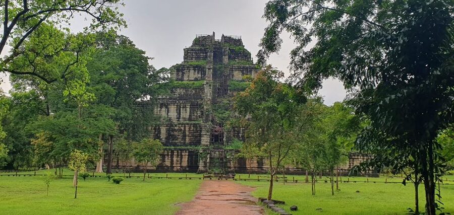 Preah Vihear Temple Koh Ker & BengMealea Tour from Siem Reap - What the $41 price really covers